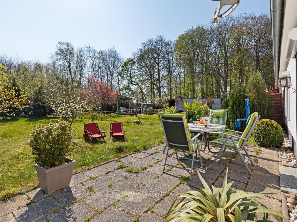 Elegant Apartment With Garden In Gingst エクステリア 写真