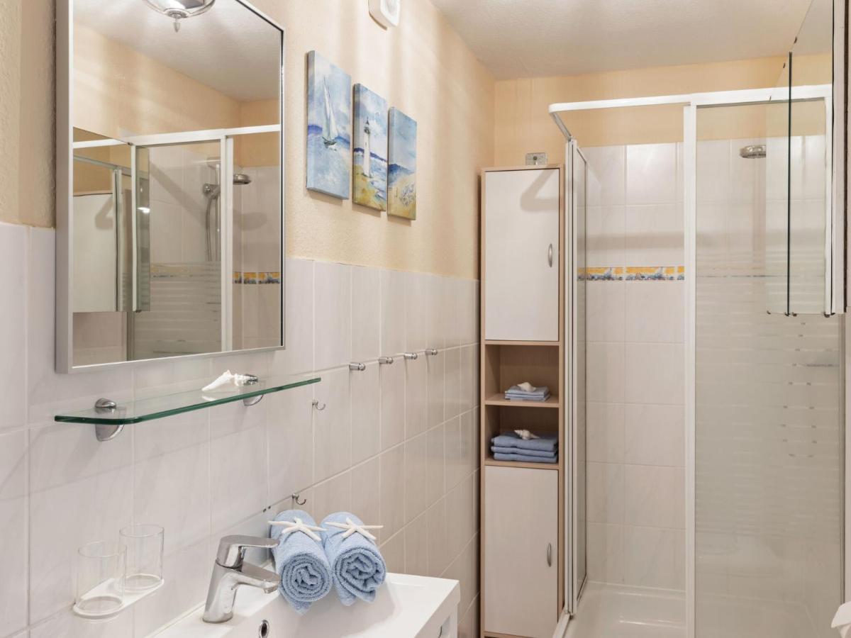 Elegant Apartment With Garden In Gingst エクステリア 写真